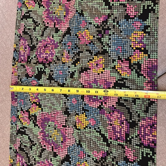 Scarf - Picture 3 of 5